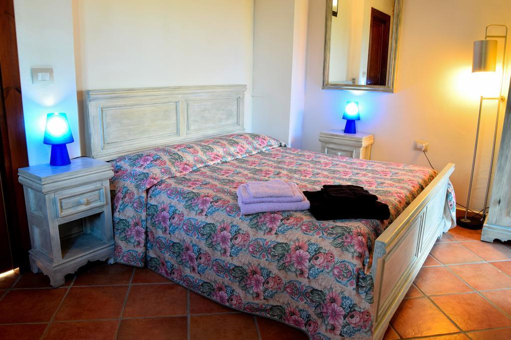 Bed and Breakfast Mi casa es tu casa 79 Portoscuso Exterior foto