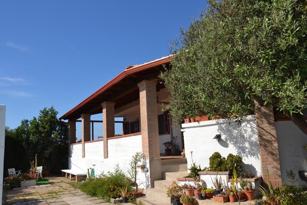 Bed and Breakfast Mi casa es tu casa 79 Portoscuso Exterior foto