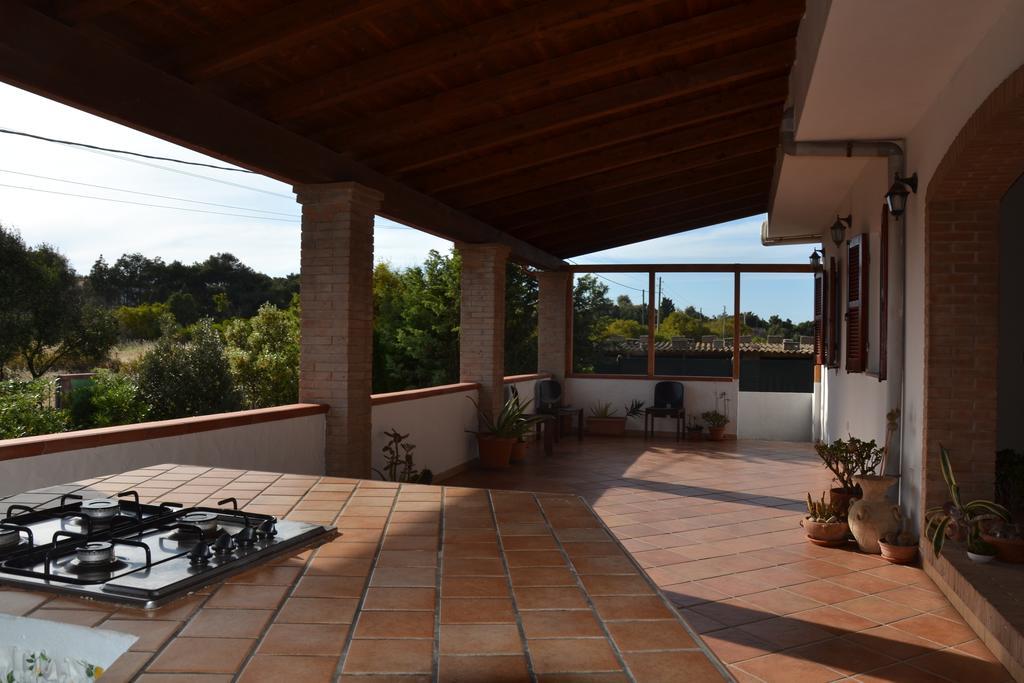 Bed and Breakfast Mi casa es tu casa 79 Portoscuso Exterior foto